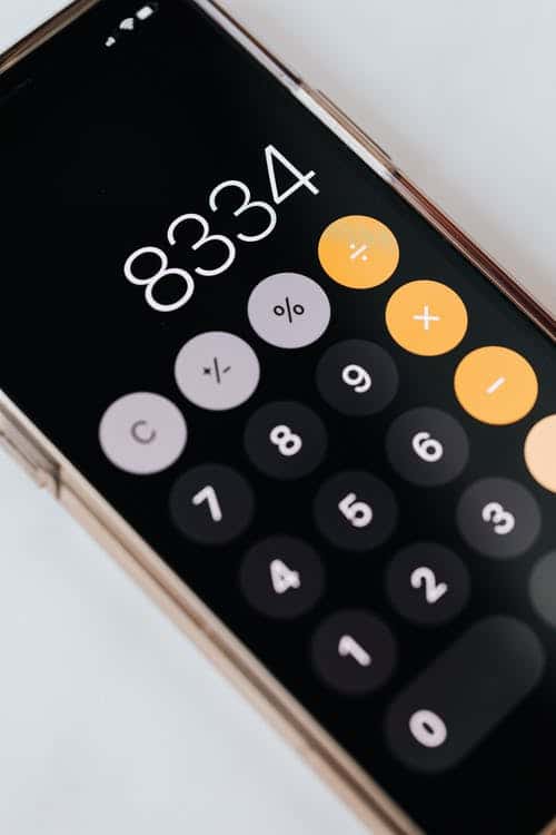 a mobile phone calculator